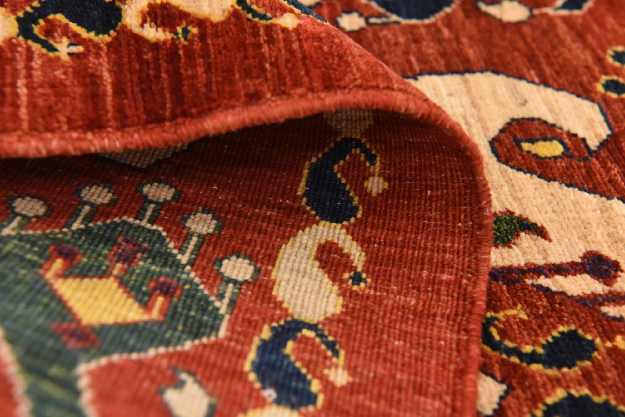7' x 9' 2 Hand Knotted Ikat Rug