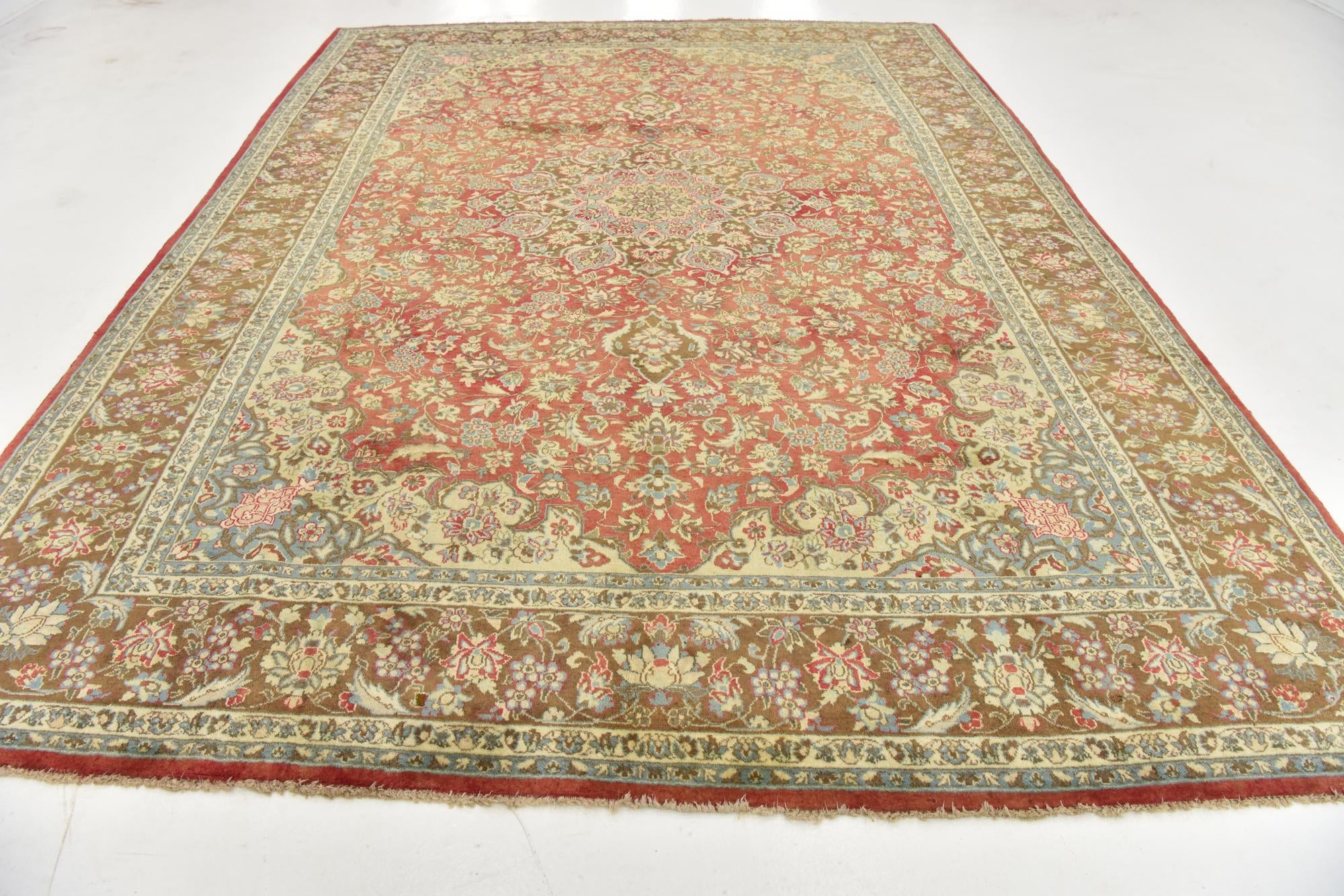 9' 9 x 13' 5 Hand Knotted Isfahan Persian Wool Rug