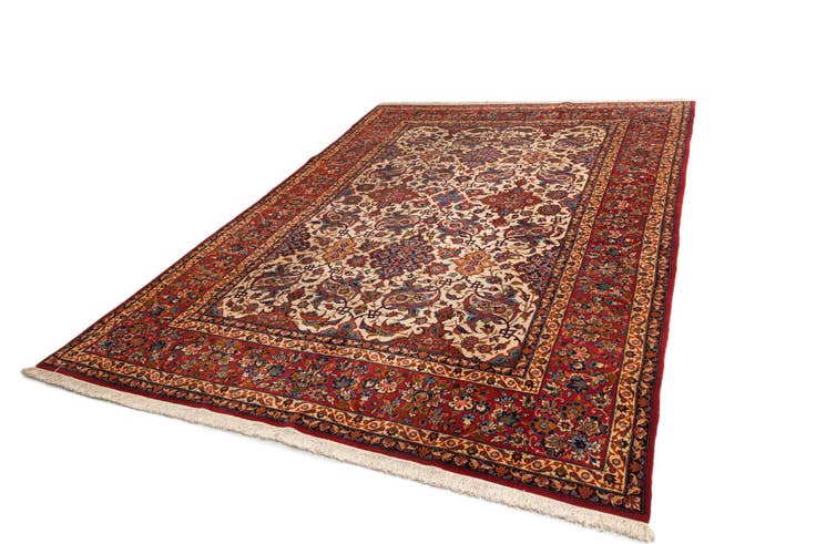 Detail image of 8' 7 x 12' 4 Isfahan Wool Rug