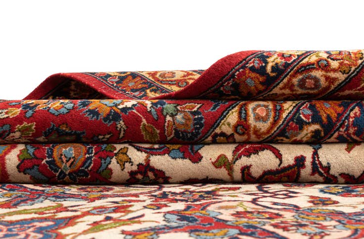 Detail image of 8' 7 x 12' 4 Isfahan Wool Rug