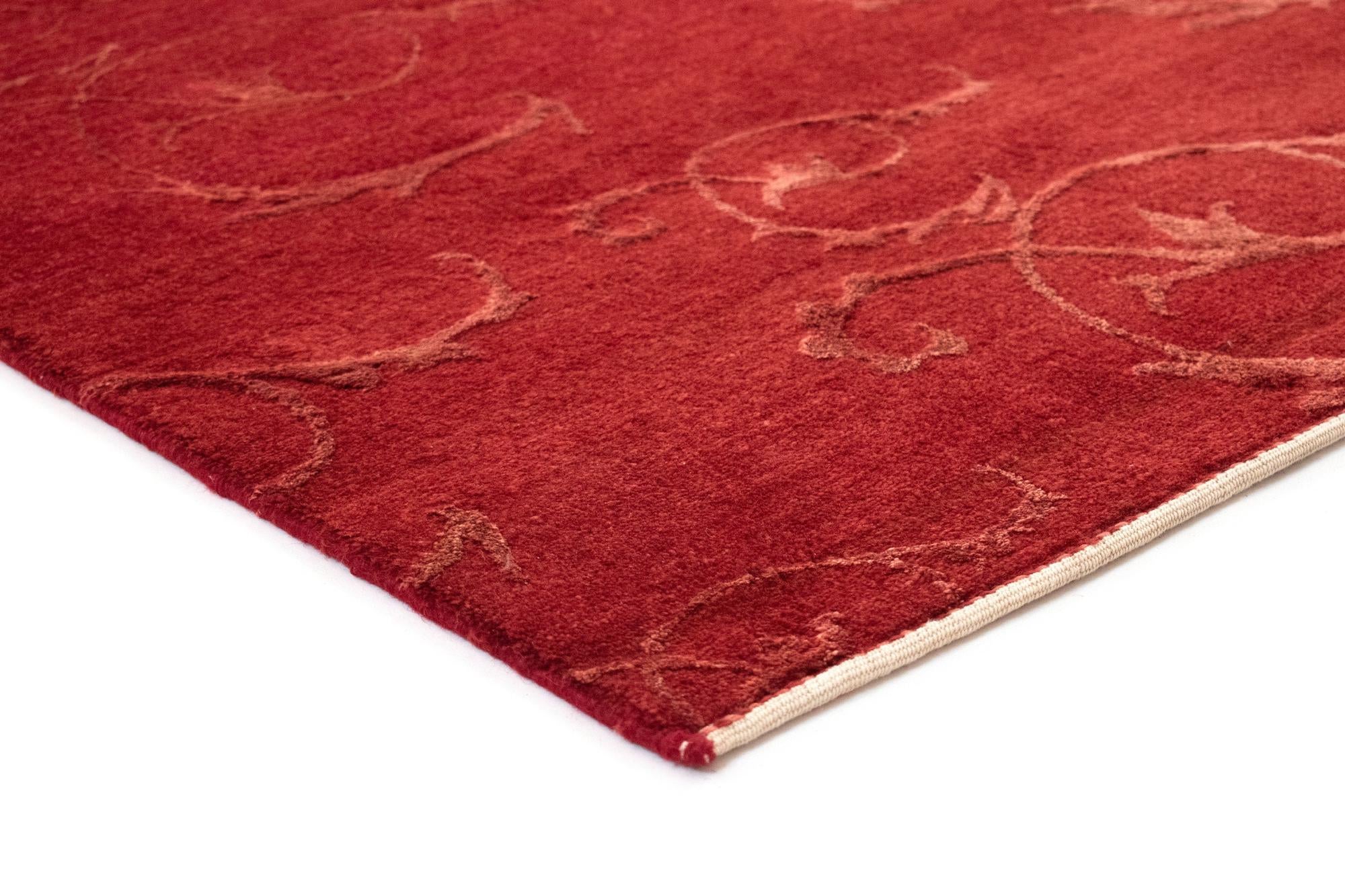 5' 2 x 7' 9 Hand Knotted Isfahan Persian Rug