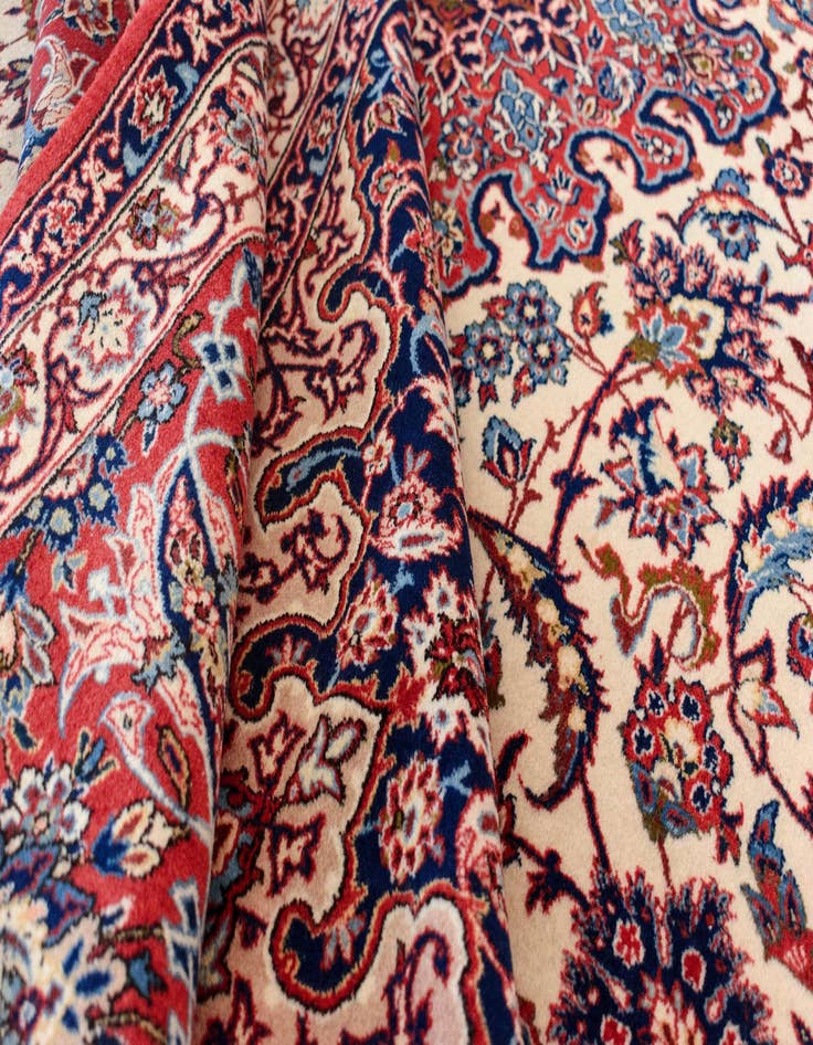 Detail image of 8' 2 x 11' 4 Isfahan Rug