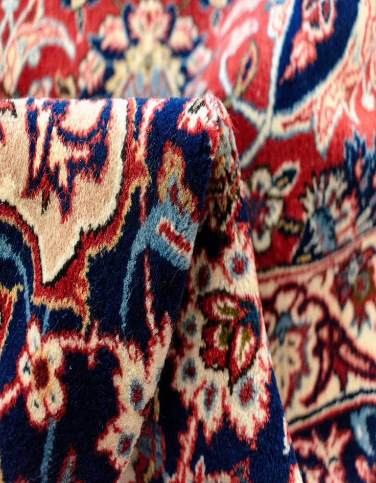 Detail image of 8' 2 x 11' 4 Isfahan Rug