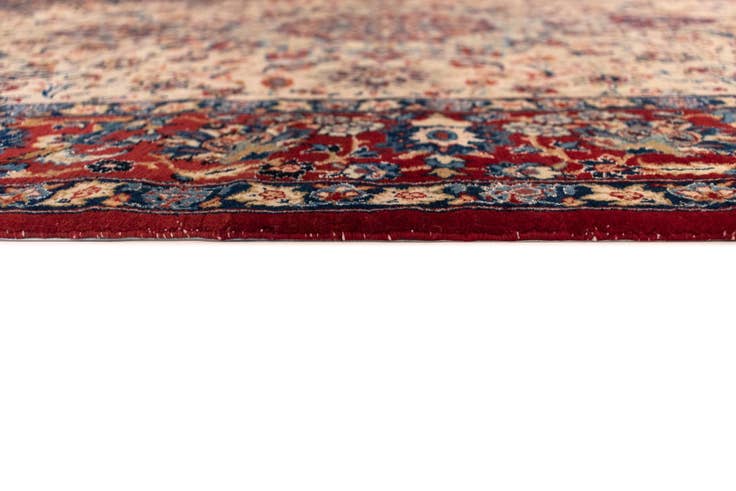 Detail image of 4' 8 x 7' 1 Isfahan Wool Rug