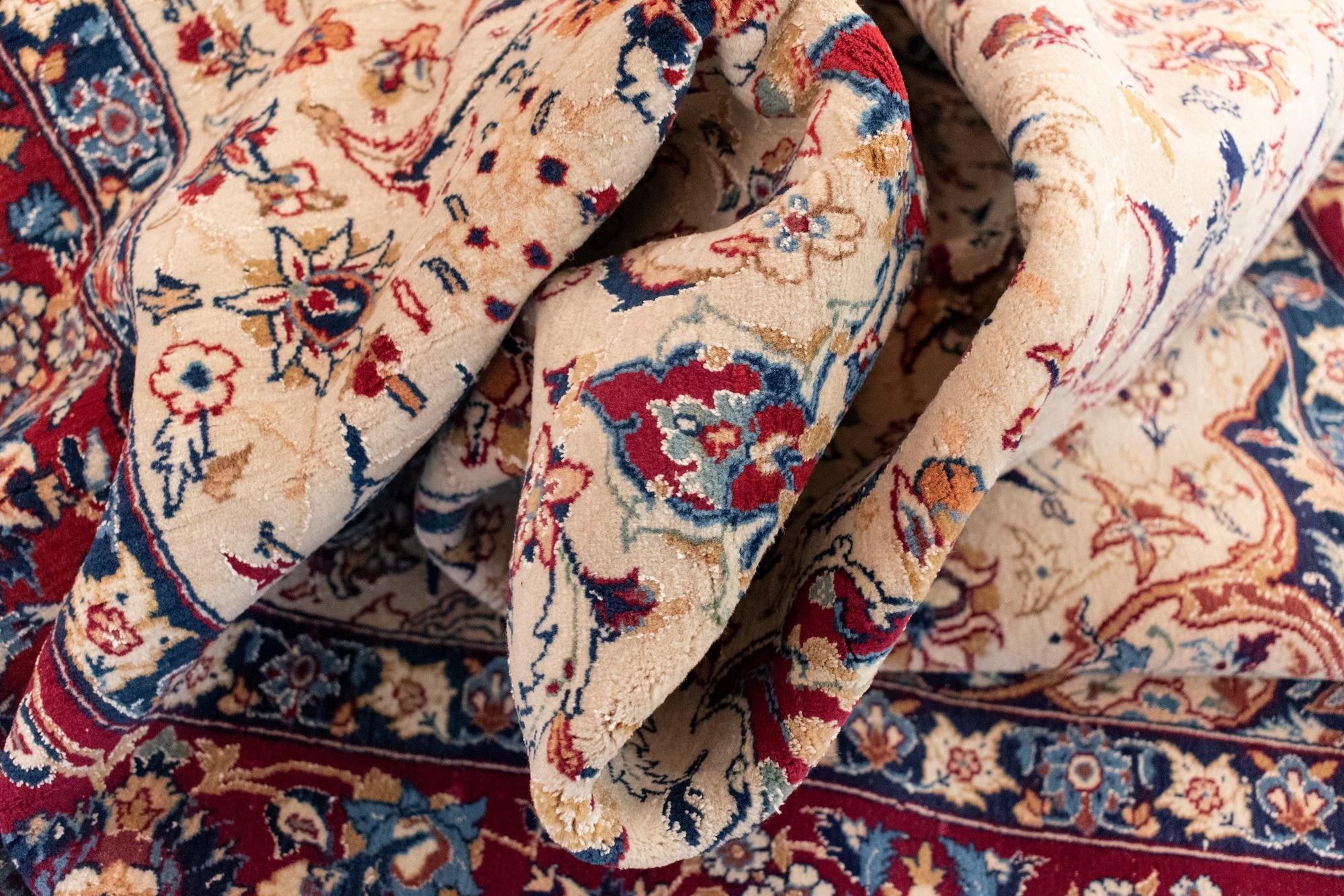 4' 8 x 7' 1 Isfahan Wool Rug