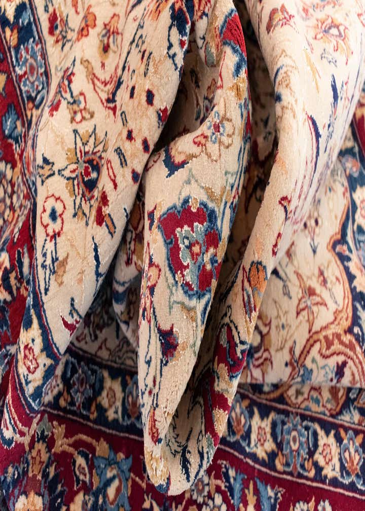 4' 8 x 7' 1 Isfahan Wool Rug