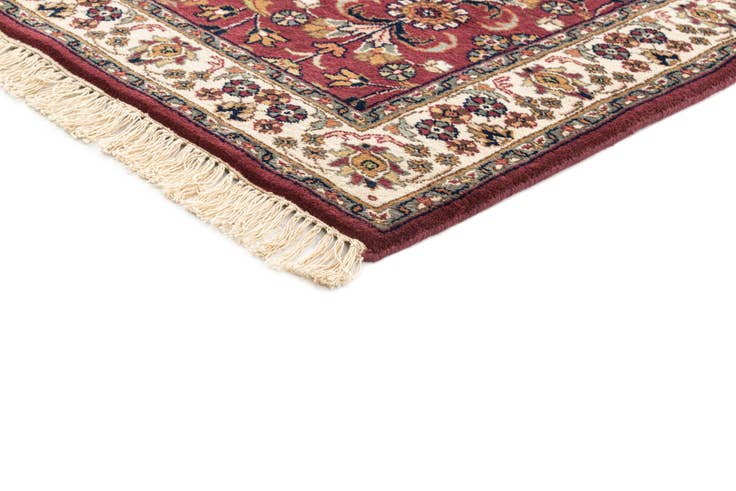 Detail image of 4' x 6' Hand Knotted Isfahan Wool Rug