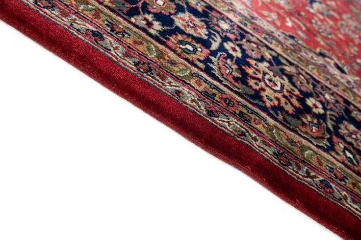 Detail image of 6' 7 x 9' 10 Isfahan Wool Rug
