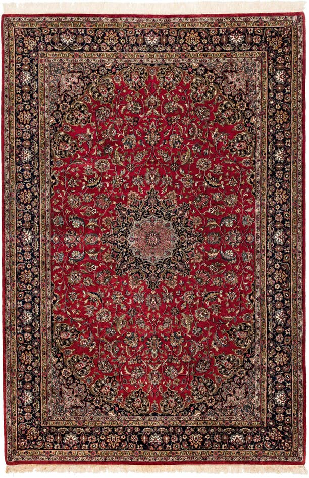 Detail image of 6' 7 x 9' 10 Isfahan Wool Rug