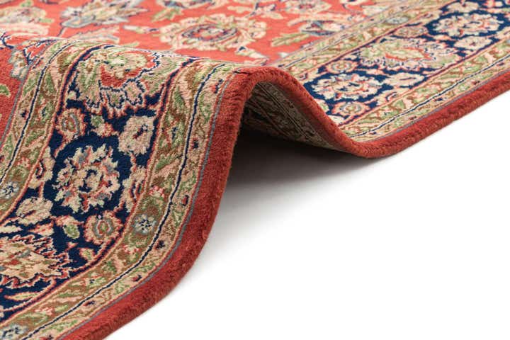 5' 6 x 7' 9 Isfahan Rug