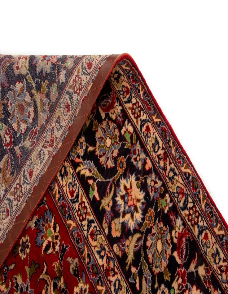 Detail image of 9' 6 x 13' 9 Isfahan Rug