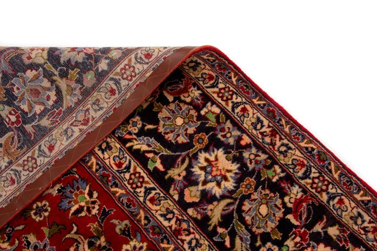 Detail image of 9' 6 x 13' 9 Isfahan Rug