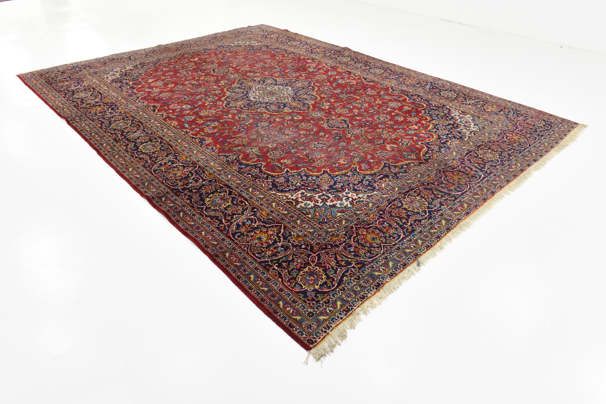 9' 10 x 13' 2 Hand Knotted Isfahan Persian Wool Rug