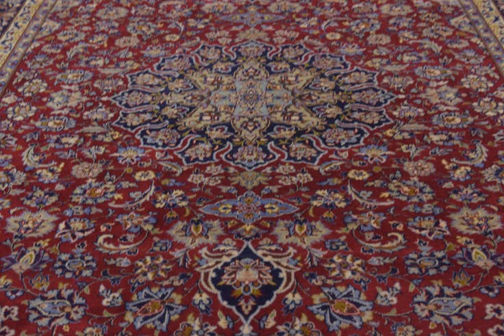 Detail image of 9' 6 x 13' 6 Hand Knotted Isfahan Persian Wool Rug