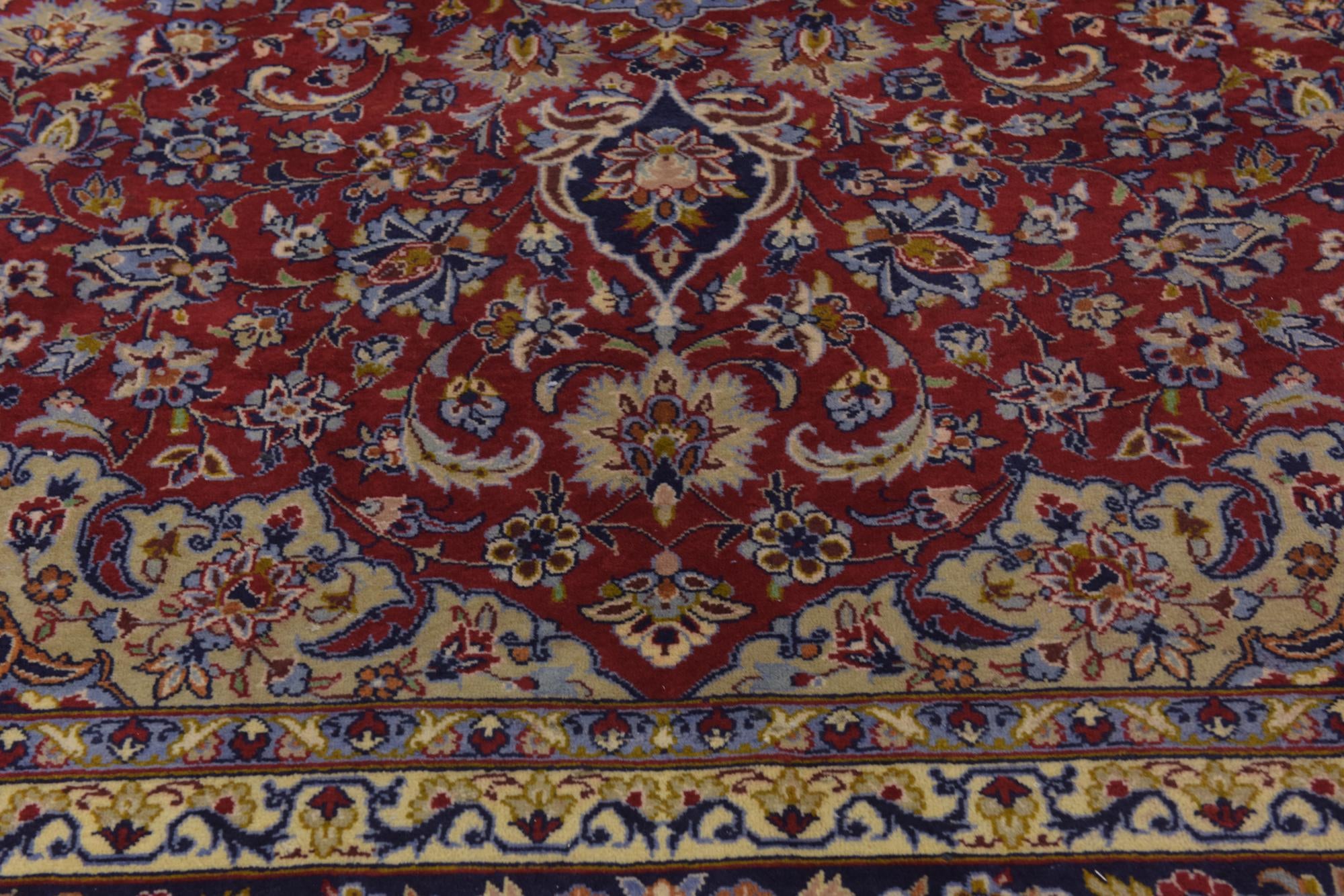 9' 6 x 13' 6 Hand Knotted Isfahan Persian Wool Rug