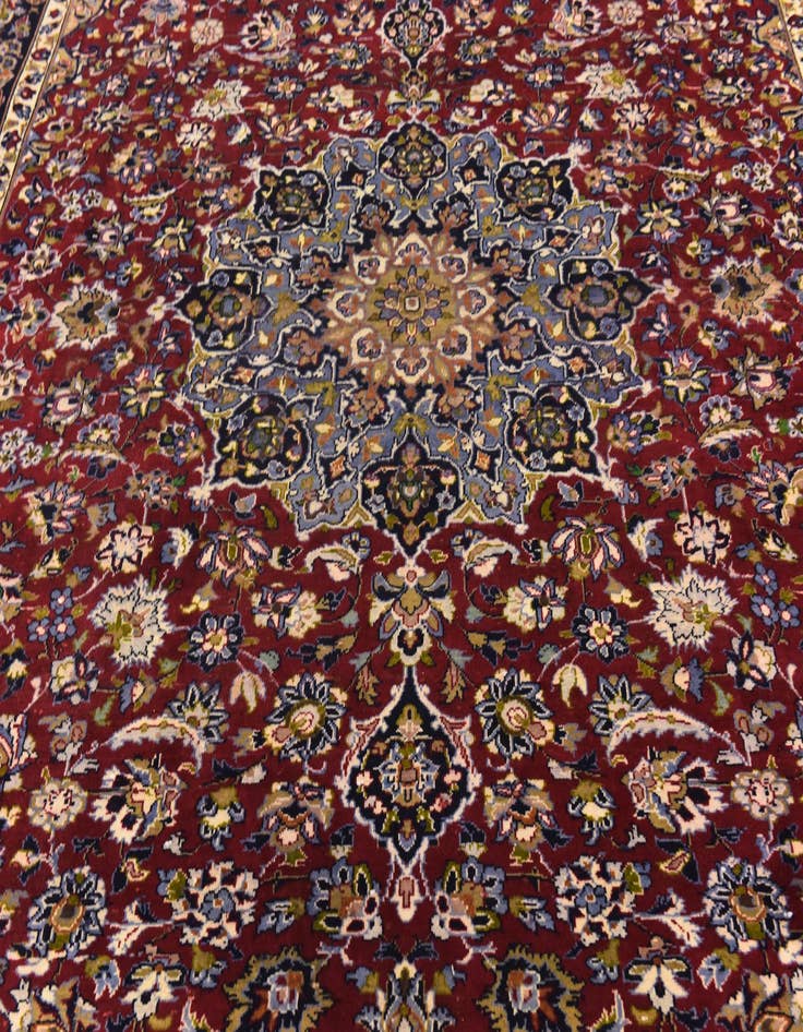 Detail image of 9' 9 x 13' Hand Knotted Isfahan Persian Wool Rug