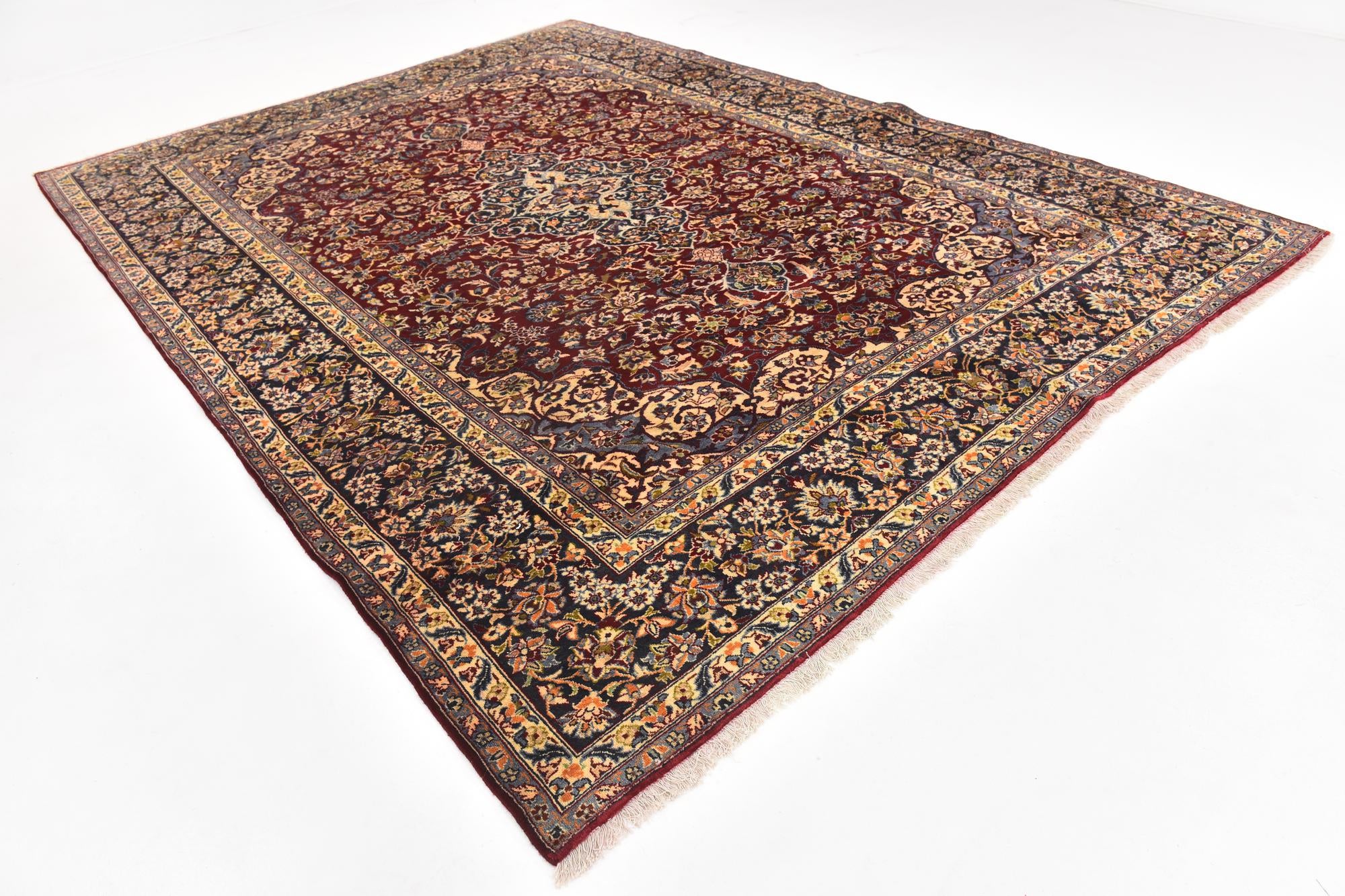 9' 6 x 12' 10 Hand Knotted Isfahan Persian Wool Rug