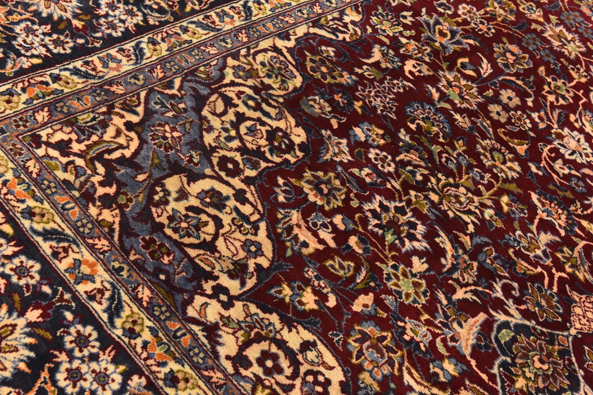 9' 6 x 12' 10 Hand Knotted Isfahan Persian Wool Rug