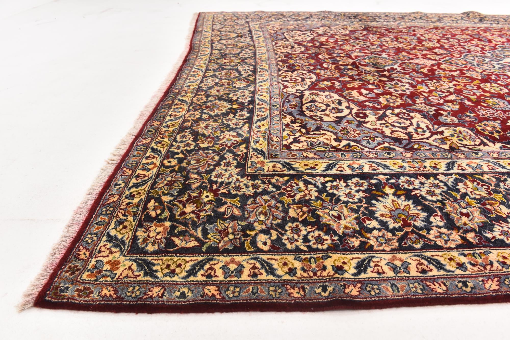 9' 6 x 12' 10 Hand Knotted Isfahan Persian Wool Rug