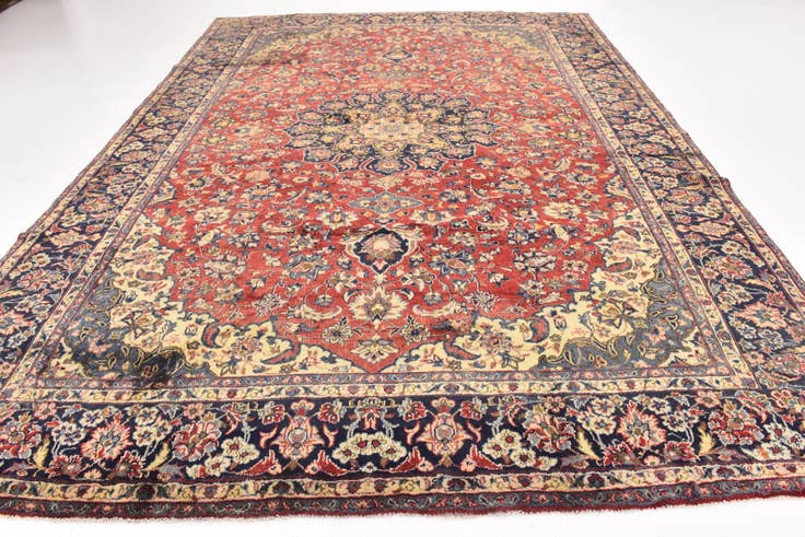 Detail image of 9' 7 x 12' 9 Hand Knotted Isfahan Persian Wool Rug