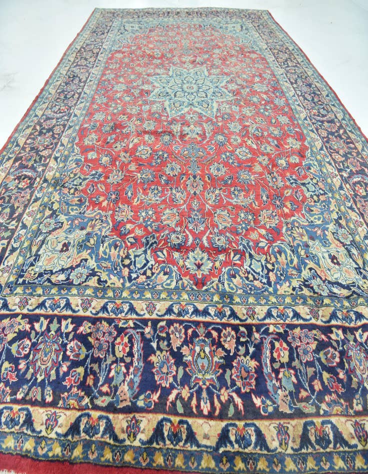 Detail image of 10' x 14' 5 Hand Knotted Isfahan Persian Wool Rug