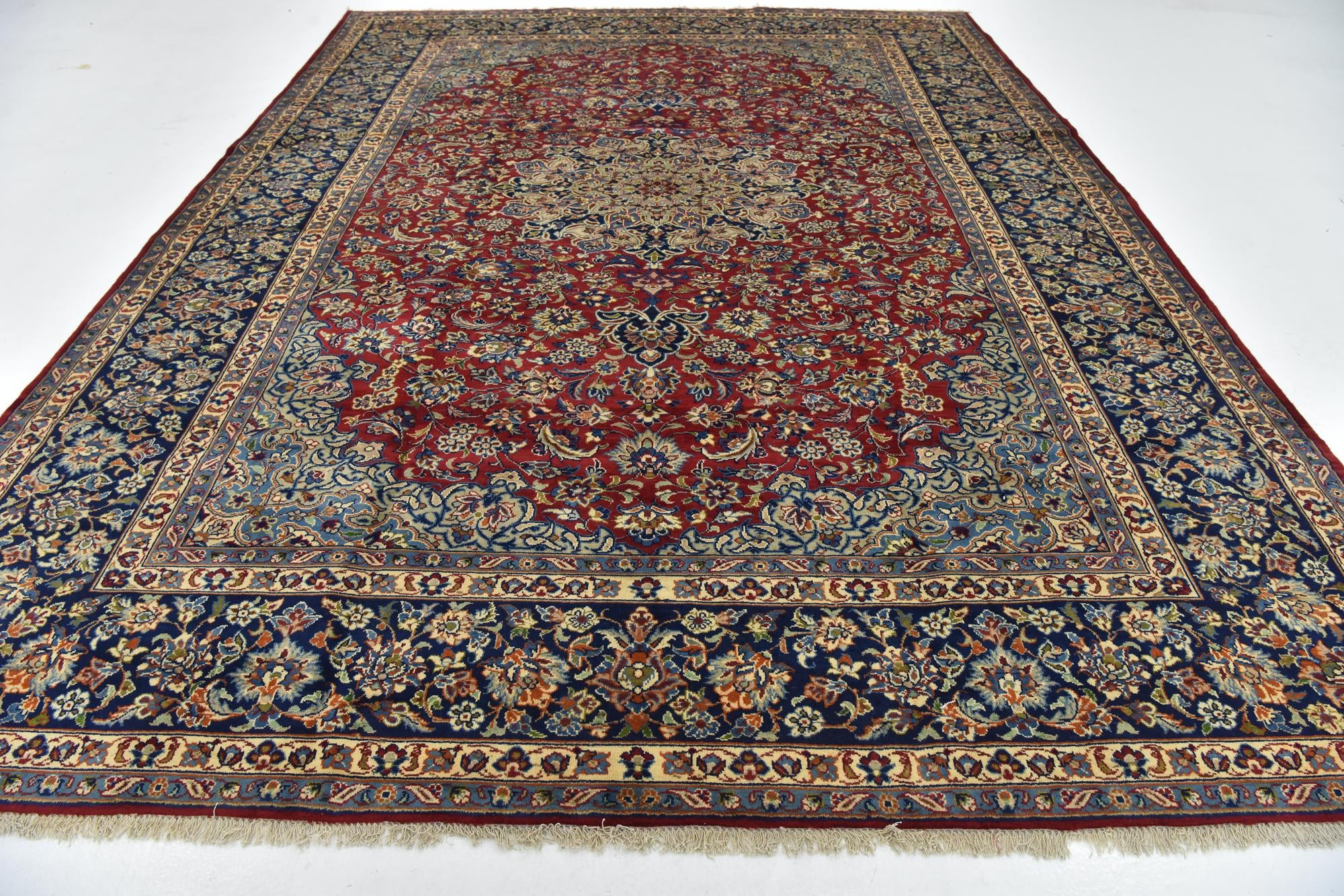 295cm x 390cm Hand Knotted Isfahan Persian Wool Rug