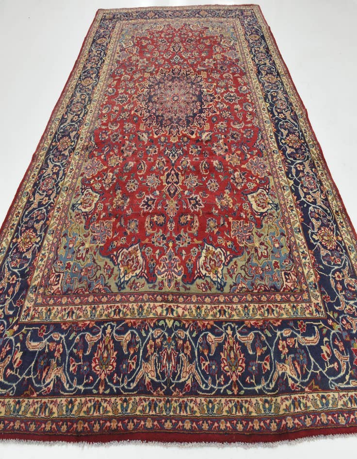 Detail image of 9' 8 x 13' 9 Hand Knotted Isfahan Persian Wool Rug