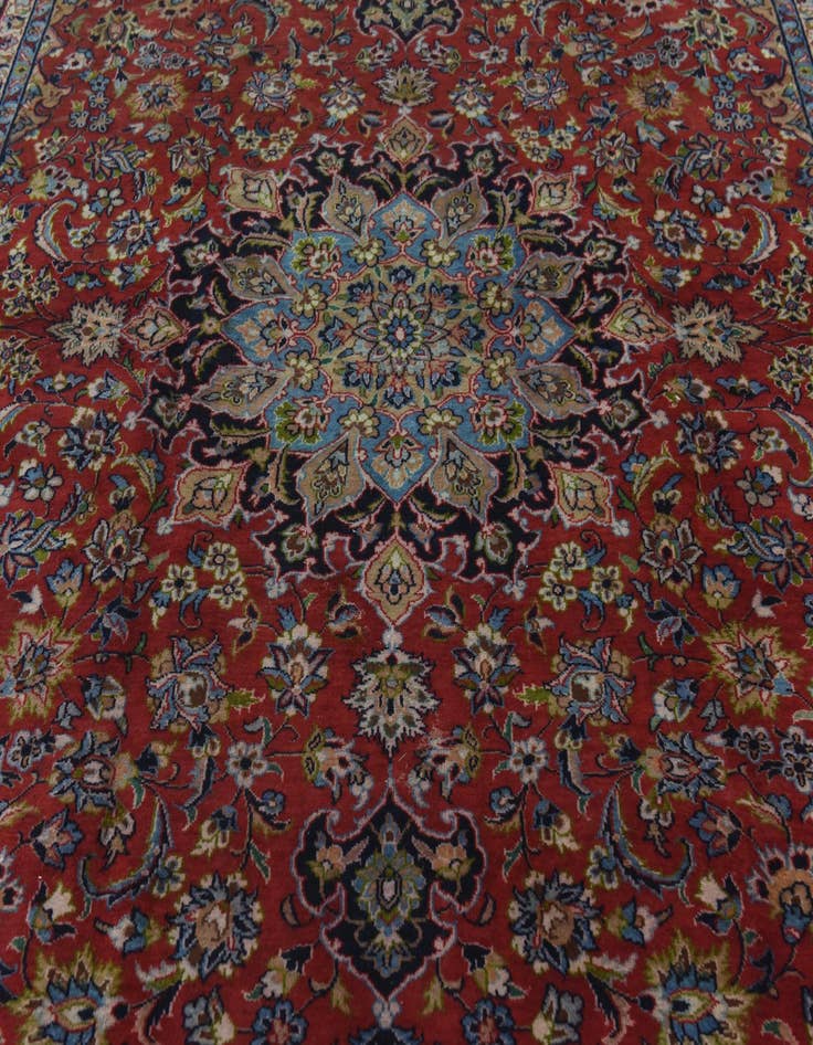 Detail image of 9' x 13'  Hand Knotted Isfahan Persian Wool Rug