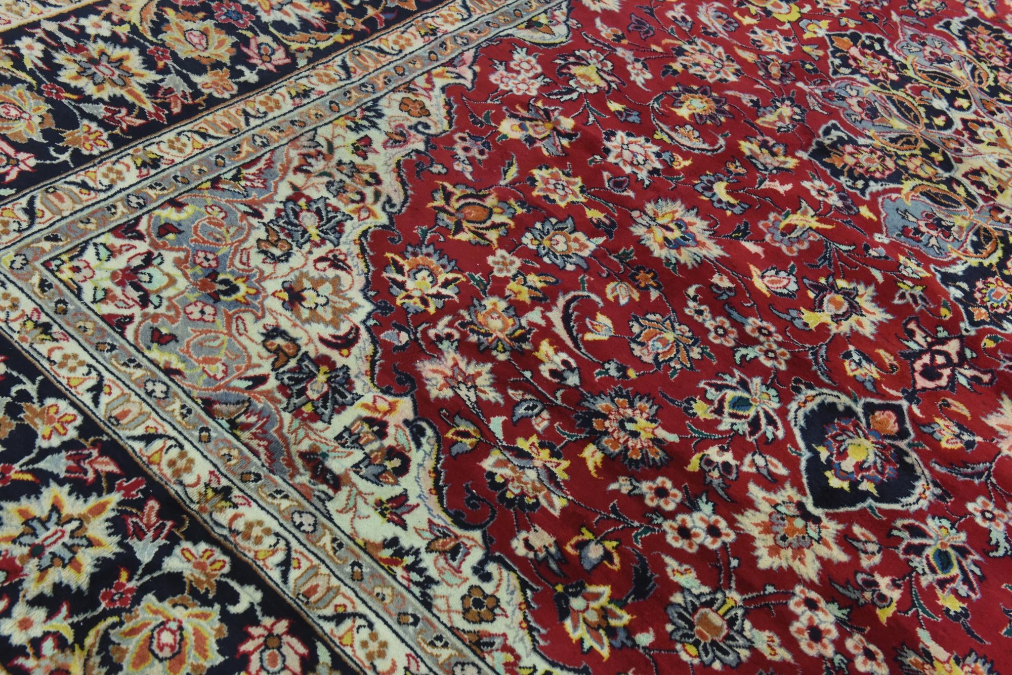9' 10 x 13' 4 Hand Knotted Isfahan Persian Wool Rug