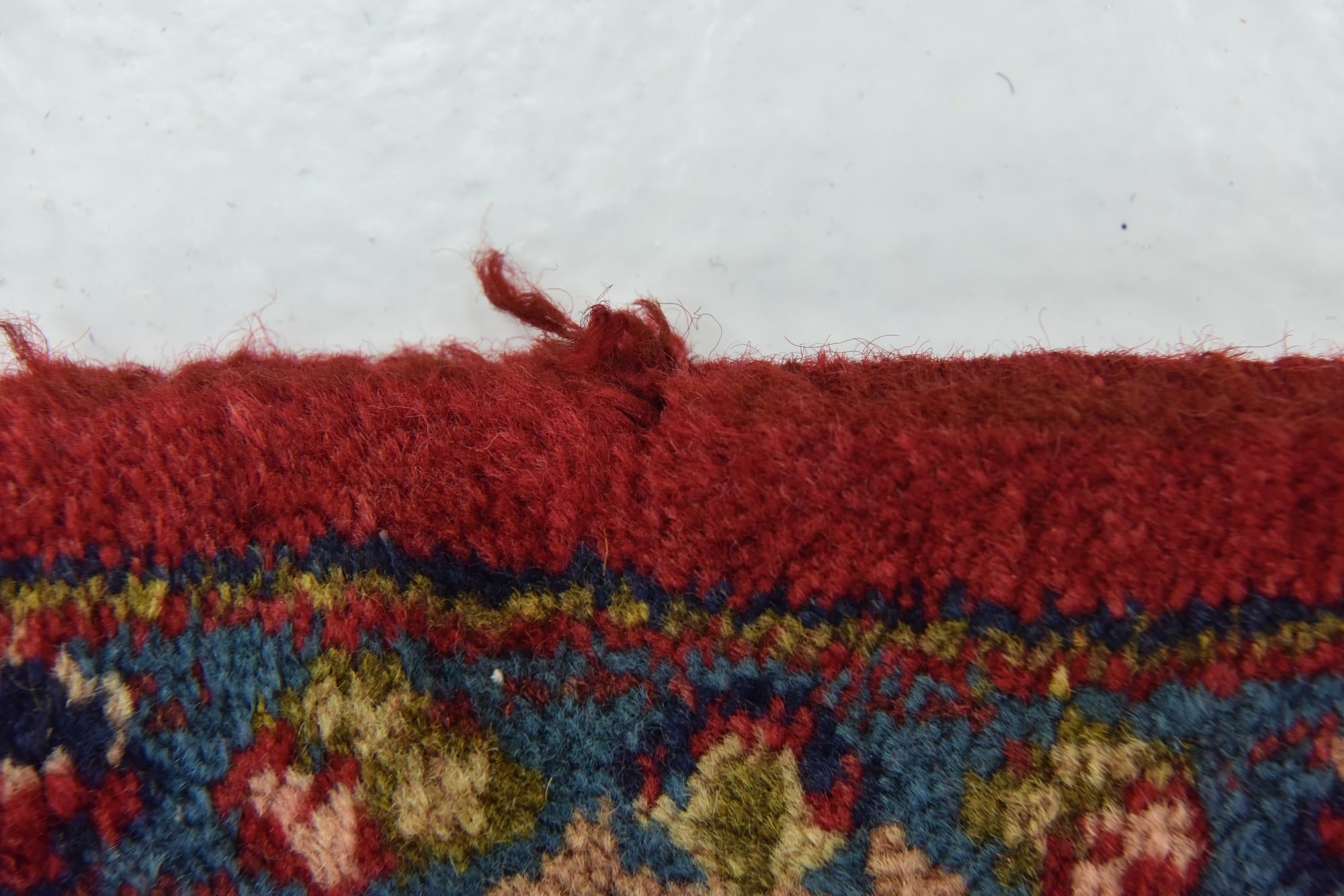9' 9 x 13' Hand Knotted Isfahan Persian Wool Rug
