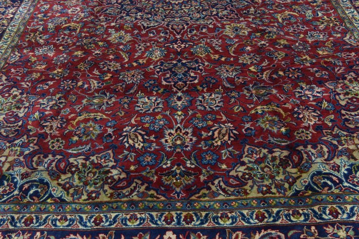 Detail image of 9' 9 x 13' Hand Knotted Isfahan Persian Wool Rug