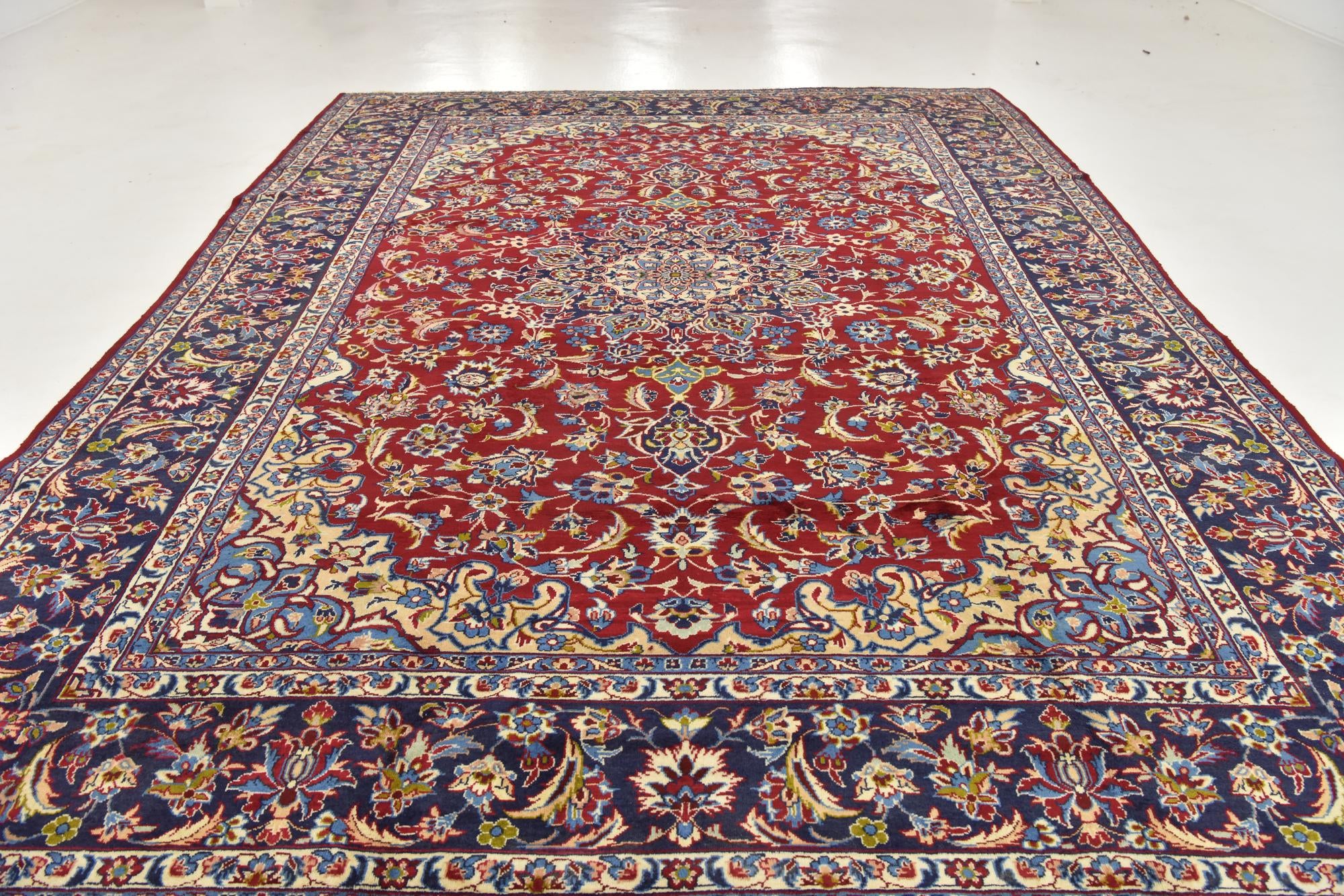9' 8 x 13' Hand Knotted Isfahan Persian Wool Rug