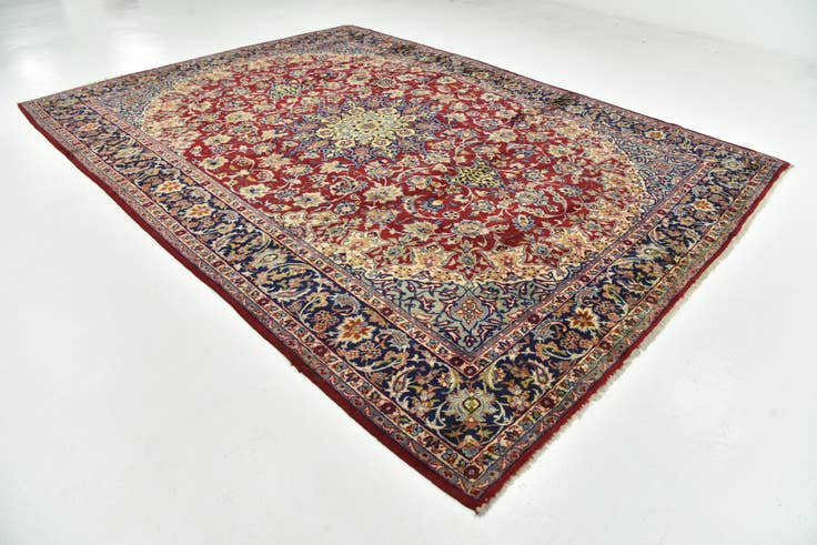 Detail image of 9' 9 x 13' 3 Hand Knotted Isfahan Persian Wool Rug