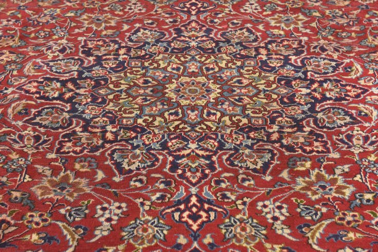 Detail image of 9' 9 x 13' Hand Knotted Isfahan Persian Wool Rug