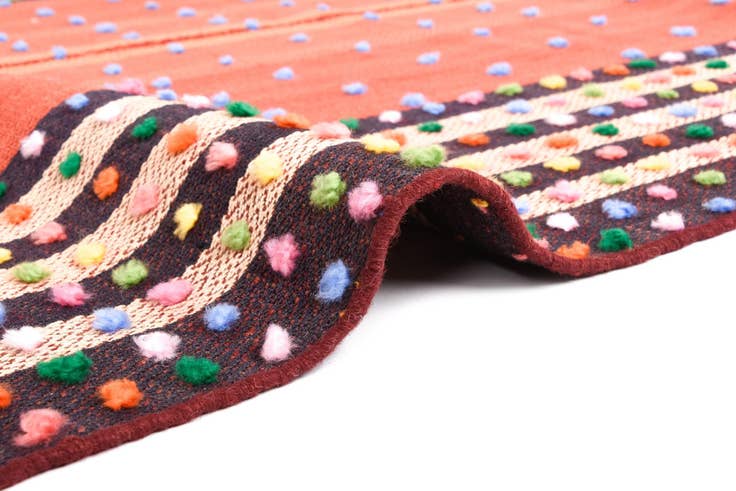 Detail image of 5' 4 x 8' Jajim Rug