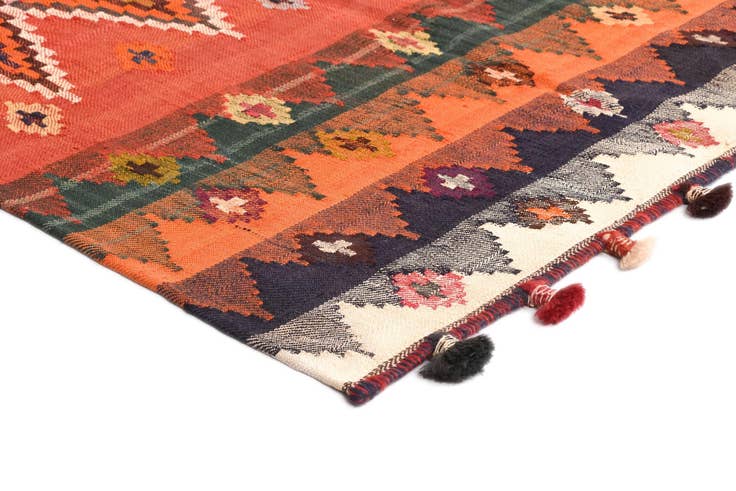 Detail image of 4' 9 x 7' Jajim Rug