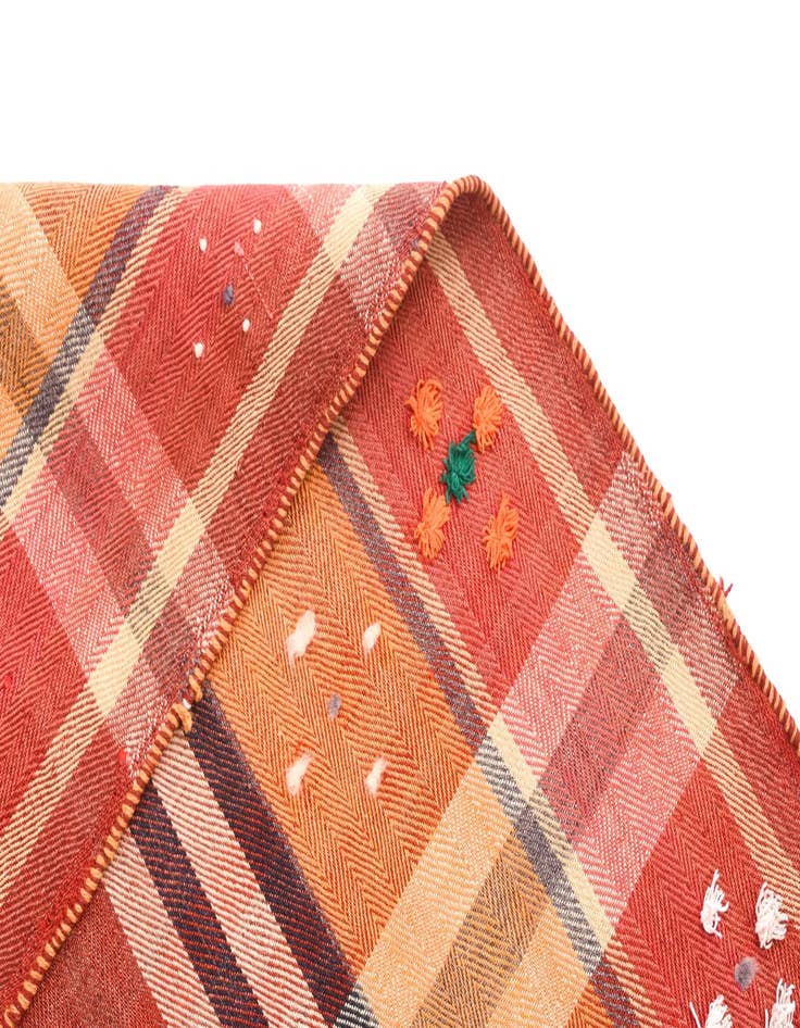 Detail image of 4' 10 x 7' 5 Jajim Rug