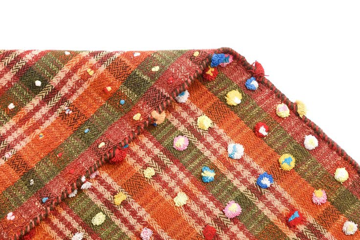 Detail image of 4' 9 x 5' 10 Jajim Rug