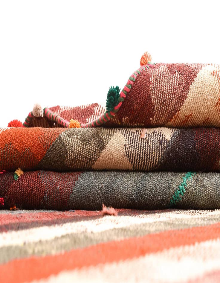 Detail image of 4' 8 x 6' 2 Jajim Rug