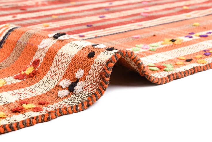Detail image of 5' 5 x 6' 3 Jajim Rug