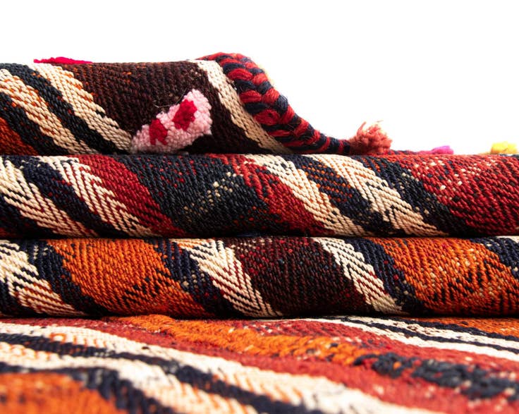 Detail image of 4' 10 x 7' Jajim Wool Rug