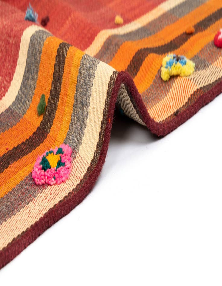 Detail image of 4' 10 x 7' 1 Jajim Wool Rug