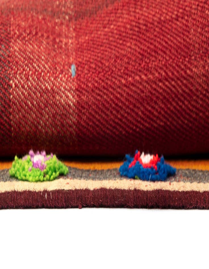 Detail image of 4' 10 x 7' 1 Jajim Wool Rug