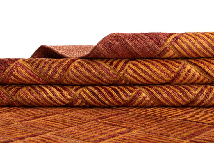 Detail image of 4' 7 x 6' 5 Juma Wool Rug