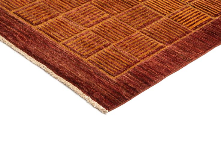 Detail image of 4' 7 x 6' 5 Juma Wool Rug