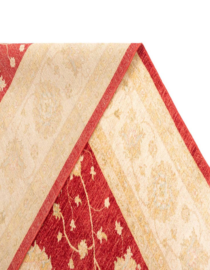 Detail image of 9' 11 x 16' 1 Kaizar Wool Rug