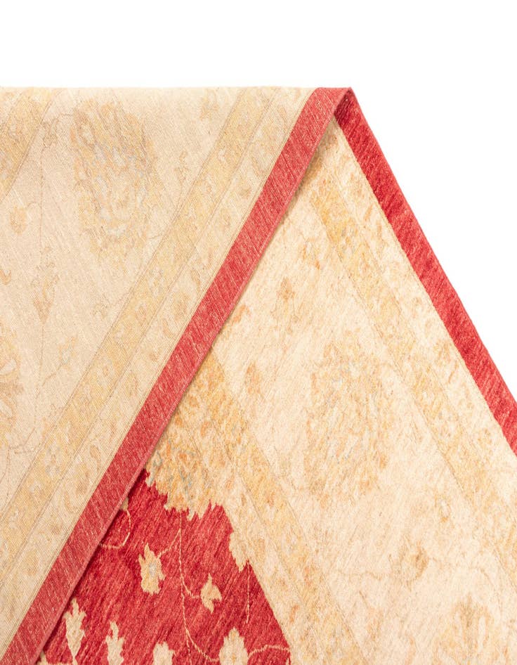 Detail image of 13' 1 x 19' 5 Kaizar Wool Rug