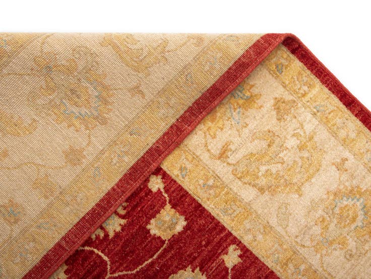 Detail image of 8' 4 x 9' 7 Kaizar Wool Rug
