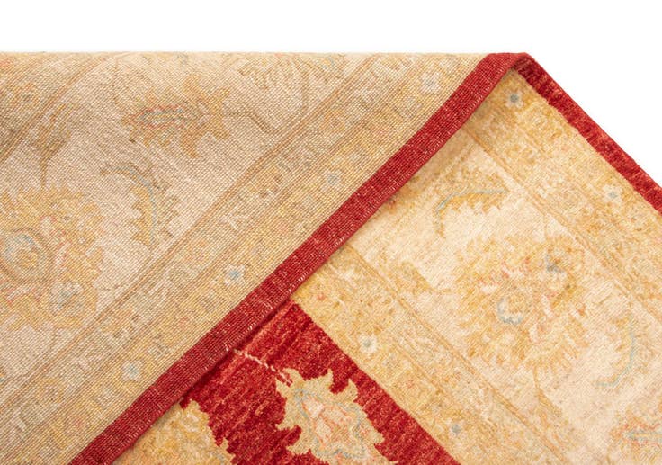 Detail image of 8' 10 x 12' 2 Kaizar Wool Rug