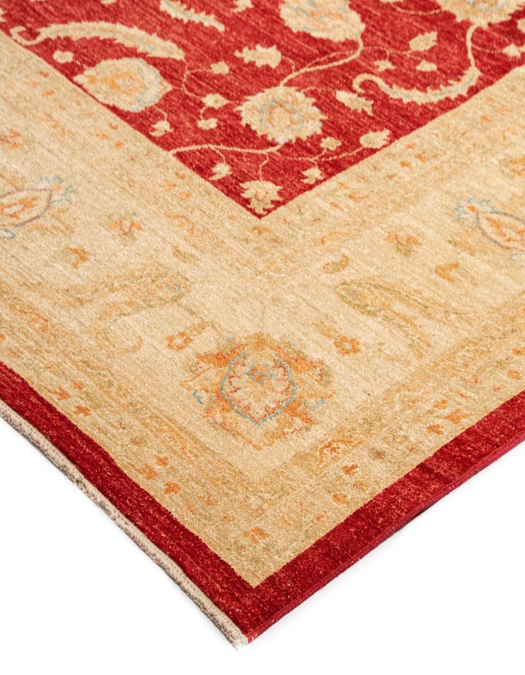 Detail image of 8' 10 x 12' 2 Kaizar Wool Rug